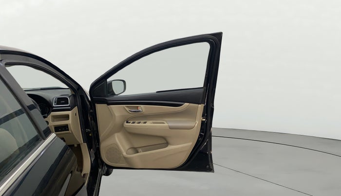 2017 Maruti Ciaz ALPHA  AT 1.4  PETROL, Petrol, Automatic, 28,176 km, RHS Front Door