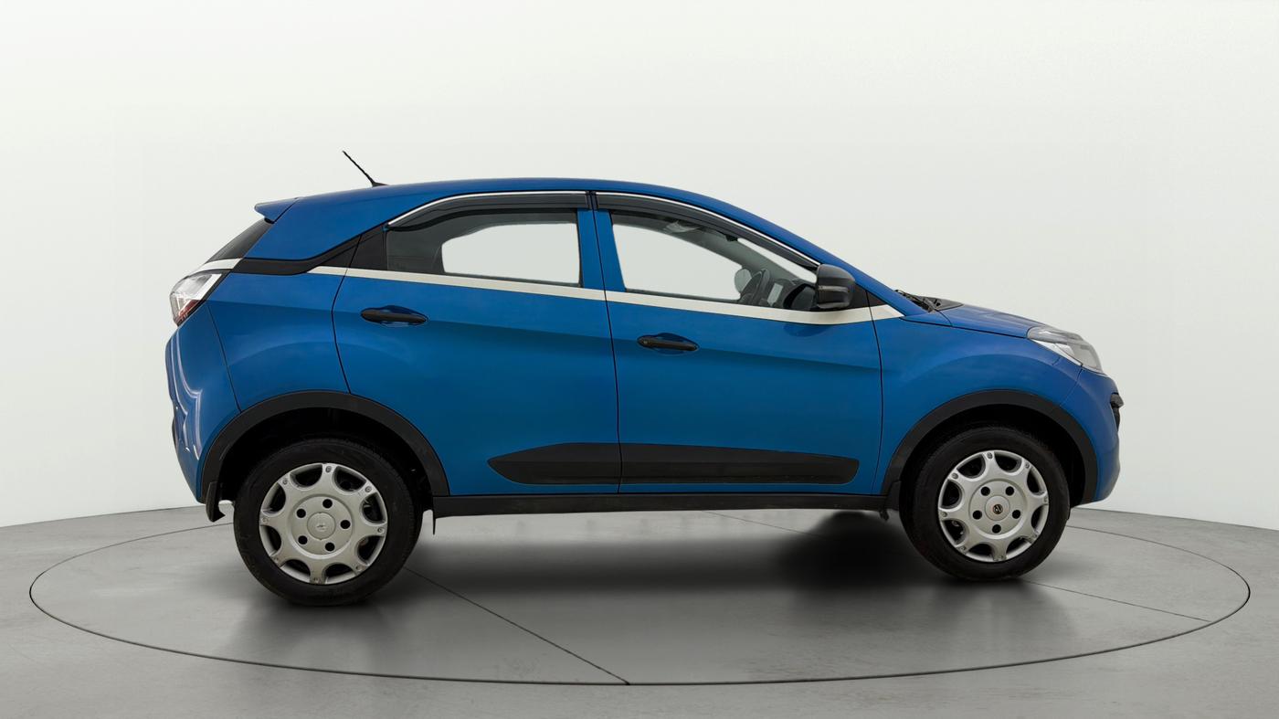 2018 Tata NEXON XM PETROL, Petrol, Manual, 43,767 km, Right Side View