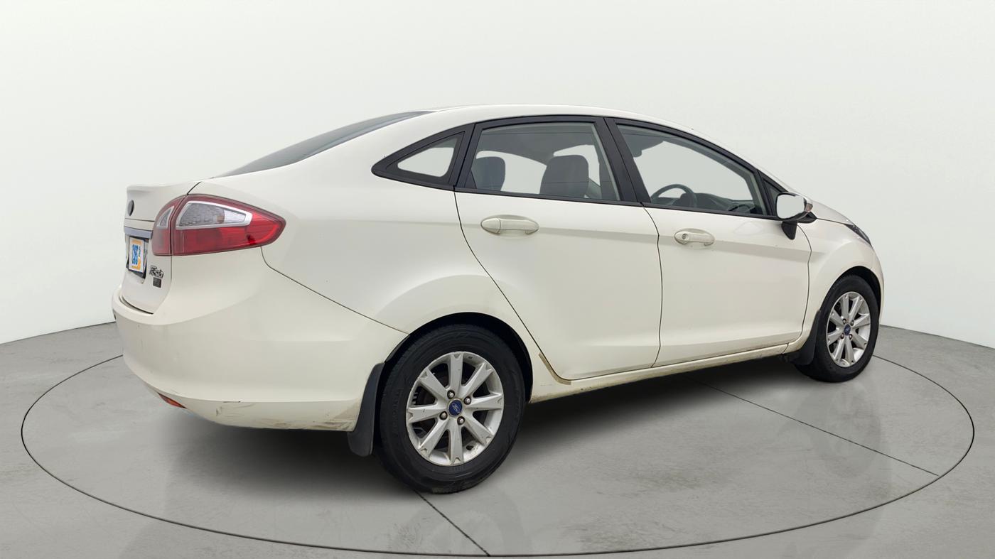 2013 Ford Fiesta STYLE DIESEL, Diesel, Manual, 94,705 km, Right Back Diagonal