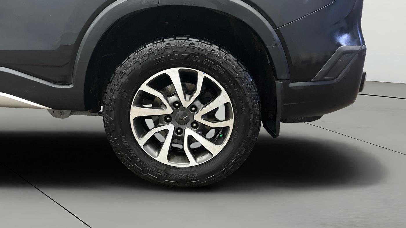2023 Mahindra SCORPIO-N Z8 L DIESEL AT 2WD 6 STR, Diesel, Automatic, 1,18,649 km, Left Rear Wheel