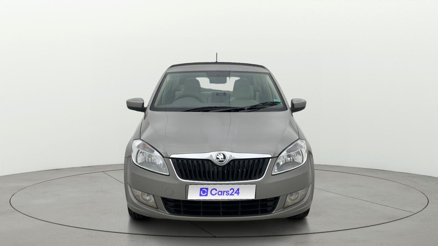 2013 Skoda Rapid ELEGANCE 1.6 MPI MT, Petrol, Manual, 69,053 km, Front