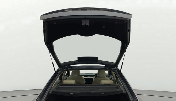 2018 Skoda Octavia L&K 1.8 TSI AT, Petrol, Automatic, 57,765 km, Boot Door Open