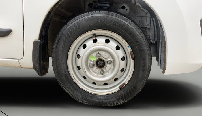 2014 Maruti Wagon R 1.0 LXI, Petrol, Manual, 65,448 km, Right Front Wheel