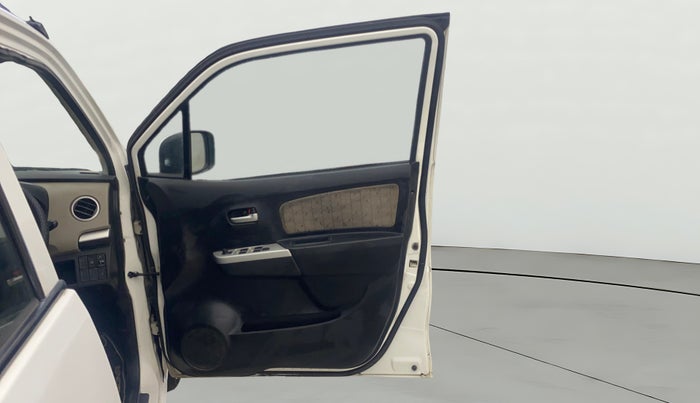 2016 Maruti Wagon R 1.0 VXI AMT, Petrol, Automatic, 1,09,211 km, RHS Front Door