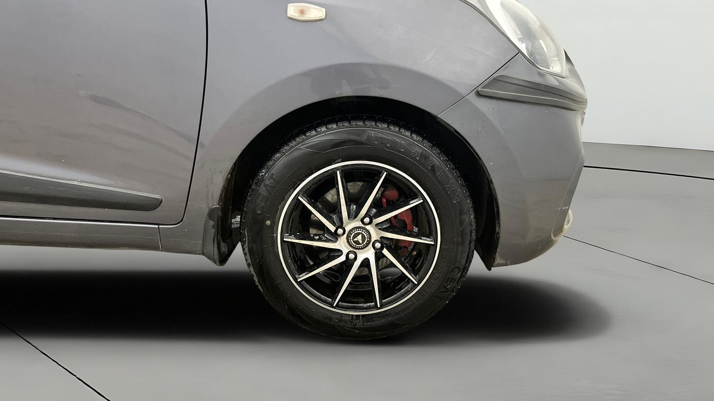2019 Hyundai Xcent S 1.2, Petrol, Manual, 73,588 km, Right Front Wheel