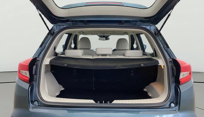 2019 Mahindra XUV300 W8 (O) 1.2 PETROL, Petrol, Manual, 50,713 km, Boot Open Zoomed View