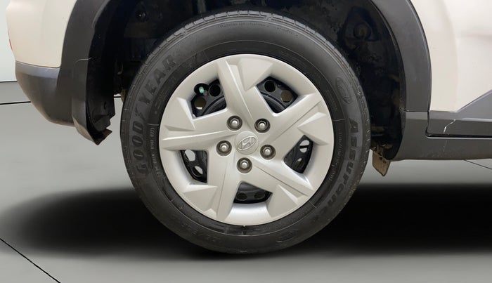 2021 Hyundai VENUE S 1.2, Petrol, Manual, 68,826 km, Right Rear Wheel