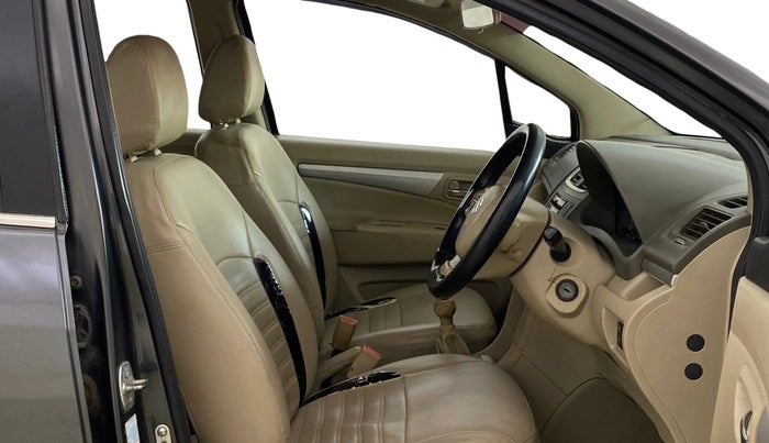 2016 Maruti Ertiga VXI CNG, CNG, Manual, 1,24,272 km, Right Side Front Door Cabin