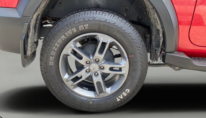 2024 Mahindra Thar LX HT PETROL 4WD MT, Petrol, Manual, 18,457 km, Right Rear Wheel