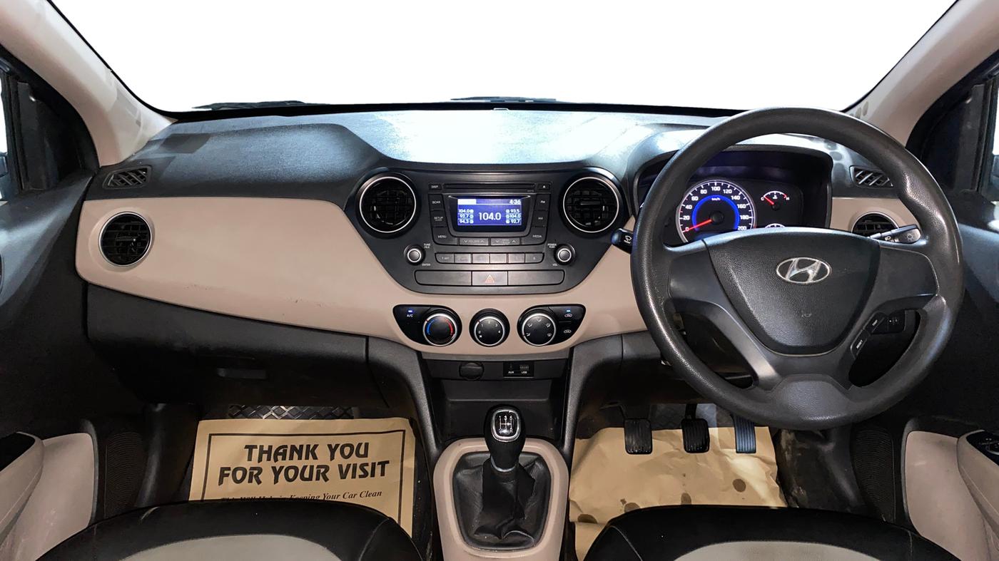 2014 Hyundai Grand i10 SPORTZ 1.2 KAPPA VTVT, Petrol, Manual, 49,738 km, Dashboard