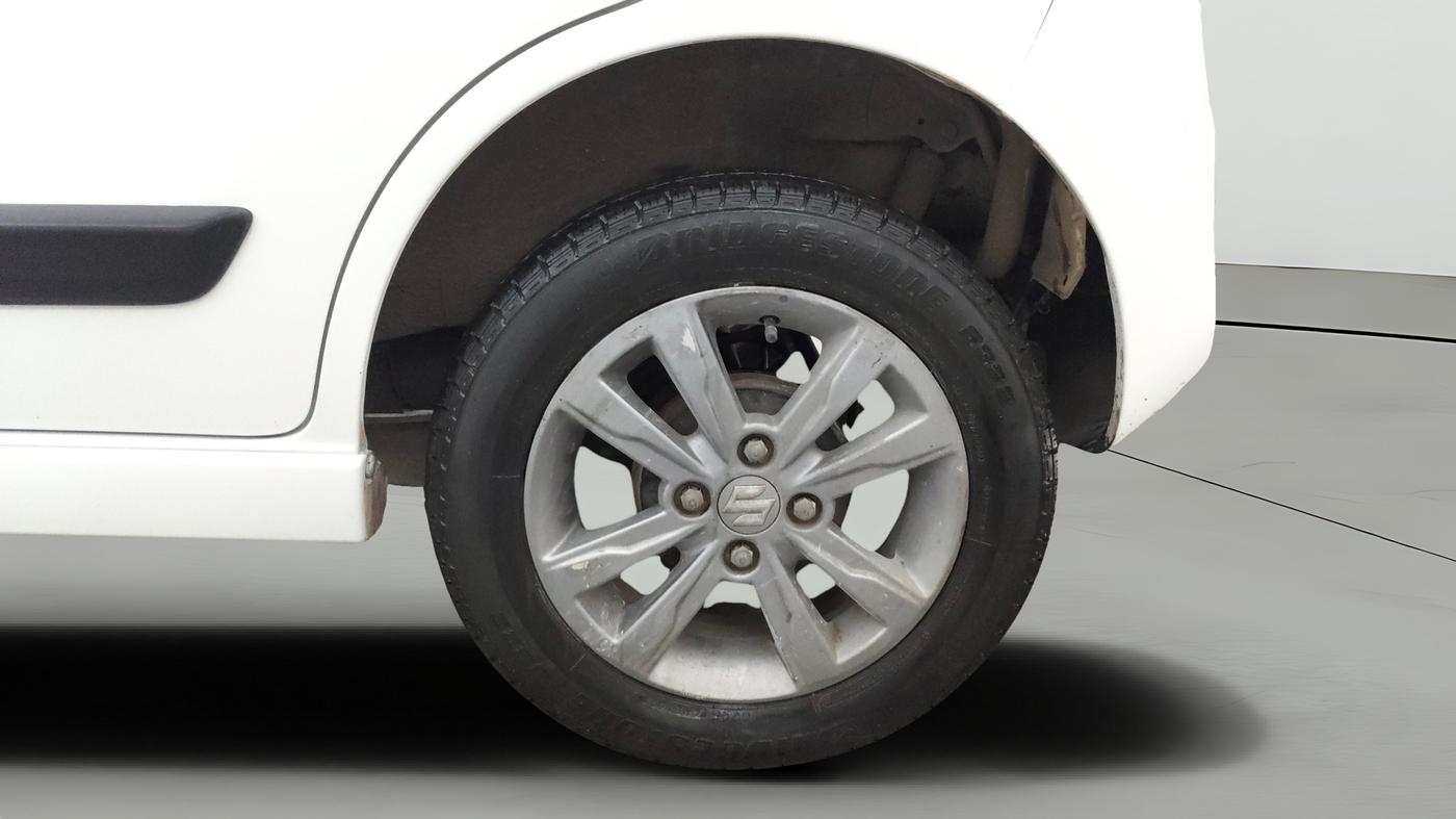 2014 Maruti Wagon R Stingray VXI, Petrol, Manual, 95,630 km, Left Rear Wheel