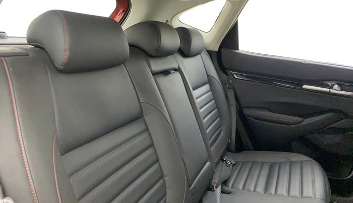 2019 KIA SELTOS GTK 1.4 PETROL, Petrol, Manual, 20,994 km, Right Side Rear Door Cabin