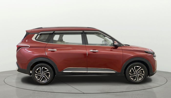 2022 KIA CARENS LUXURY PLUS 1.4 PETROL DCT 7 STR, Petrol, Automatic, 37,117 km, Right Side View