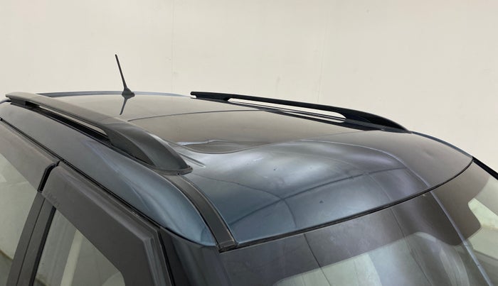 2021 Mahindra XUV300 W6 1.2 PETROL AMT, Petrol, Automatic, 19,551 km, Roof