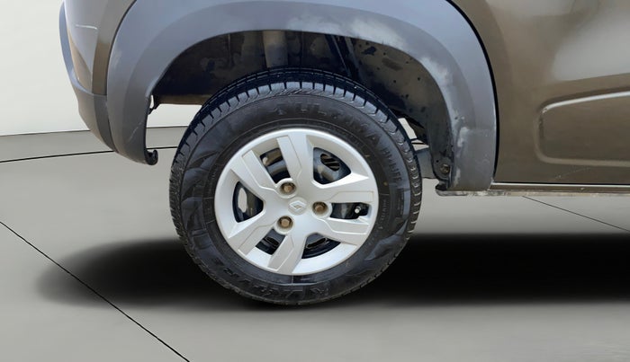 2016 Renault Kwid RXT 0.8, Petrol, Manual, 61,850 km, Right Rear Wheel