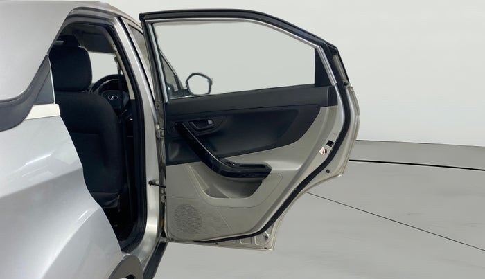 2018 Tata NEXON XM PETROL, Petrol, Manual, 33,956 km, RHS Rear Door