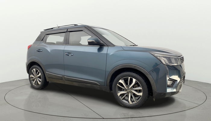 2019 Mahindra XUV300 W8 (O) 1.5 DIESEL, Diesel, Manual, 81,202 km, Right Front Diagonal