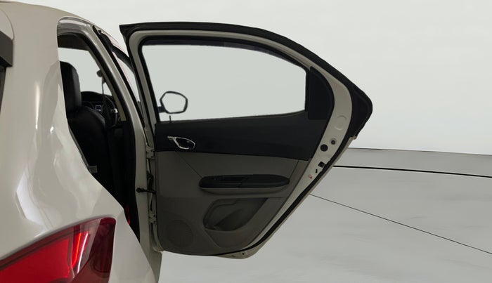2016 Tata Tiago XZ PETROL, Petrol, Manual, 73,420 km, RHS Rear Door