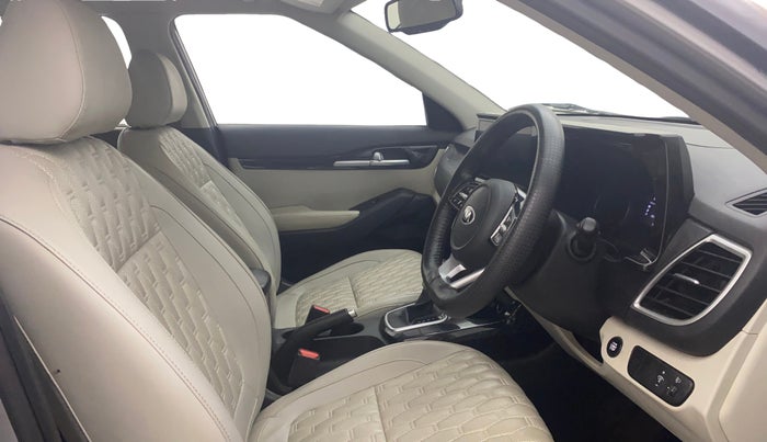 2020 KIA SELTOS HTX IVT 1.5 PETROL, Petrol, Automatic, 57,595 km, Right Side Front Door Cabin