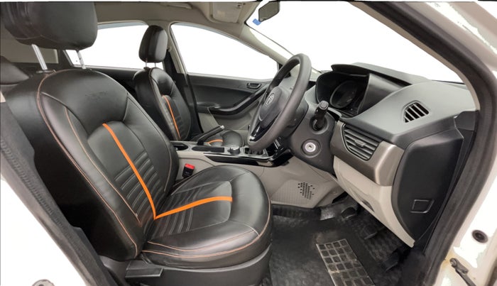 2019 Tata NEXON XM PETROL, Petrol, Manual, 72,768 km, Right Side Front Door Cabin