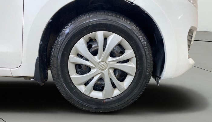 2019 Maruti Swift VXI, Petrol, Manual, 83,481 km, Right Front Wheel