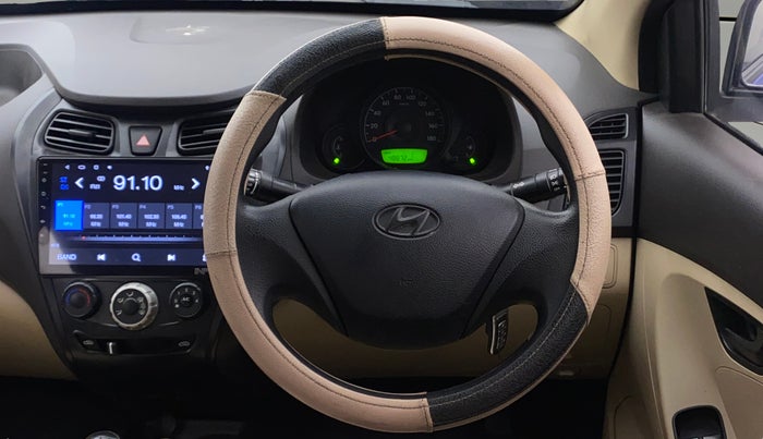 2017 Hyundai Eon ERA +, Petrol, Manual, 48,868 km, Steering Wheel Close Up