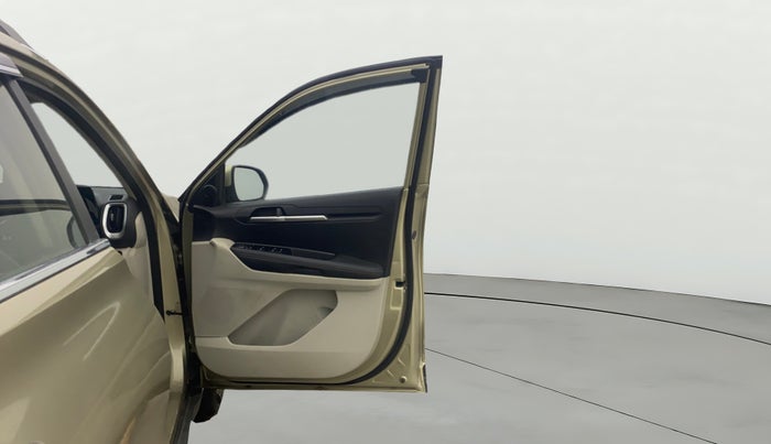 2021 KIA SONET HTX 1.5, Diesel, Manual, 98,661 km, RHS Front Door