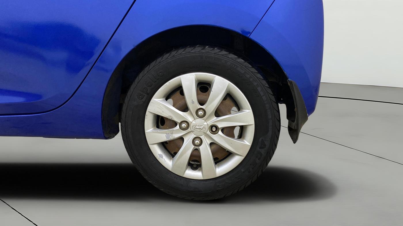 2013 Hyundai Eon MAGNA +, Petrol, Manual, 40,051 km, Left Rear Wheel