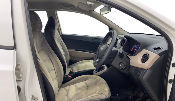 2017 Hyundai Grand i10 MAGNA 1.2 KAPPA VTVT, Petrol, Manual, 68,149 km, Right Side Front Door Cabin