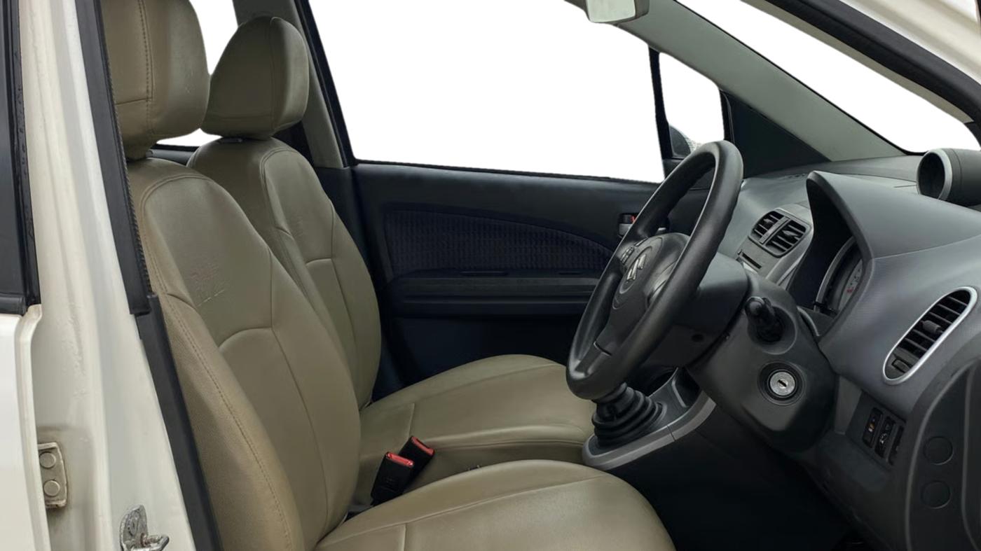 2014 Maruti Ritz ZXI, Petrol, Manual, 27,746 km, Right Side Front Door Cabin