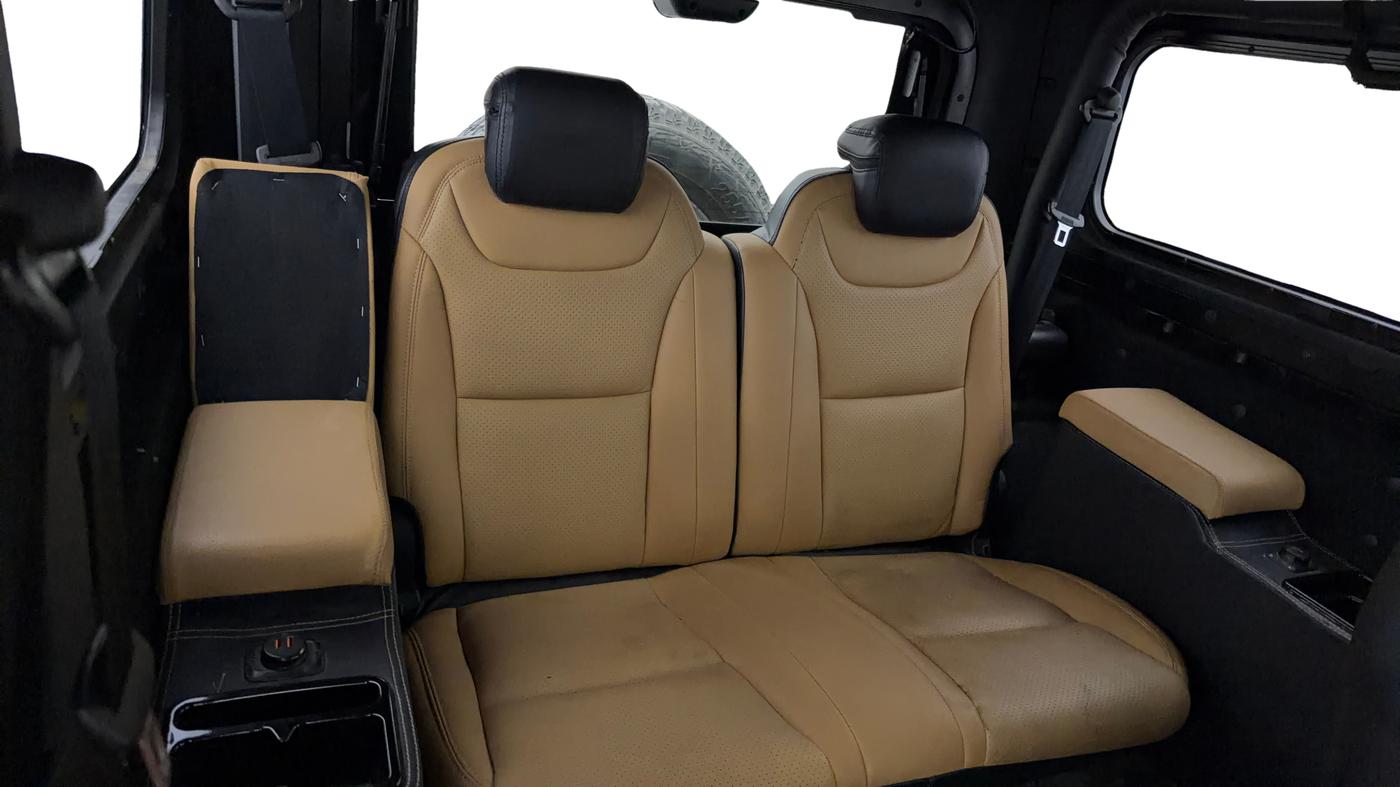 2021 Mahindra Thar LX PETROL HT 4WD AT, Petrol, Automatic, 80,146 km, Right Side Rear Door Cabin