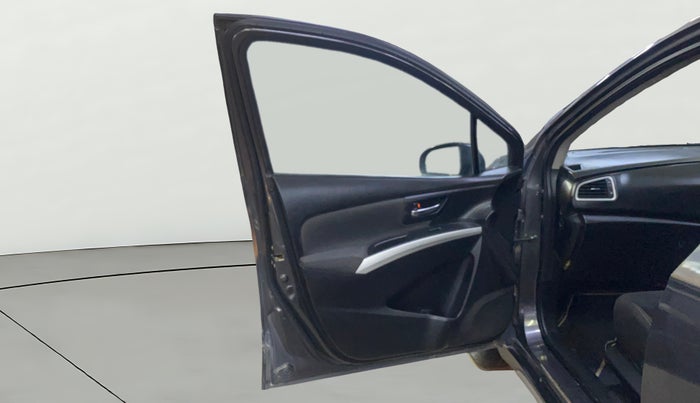 2016 Maruti S Cross ZETA 1.3, Diesel, Manual, 57,437 km, LHS Front Door