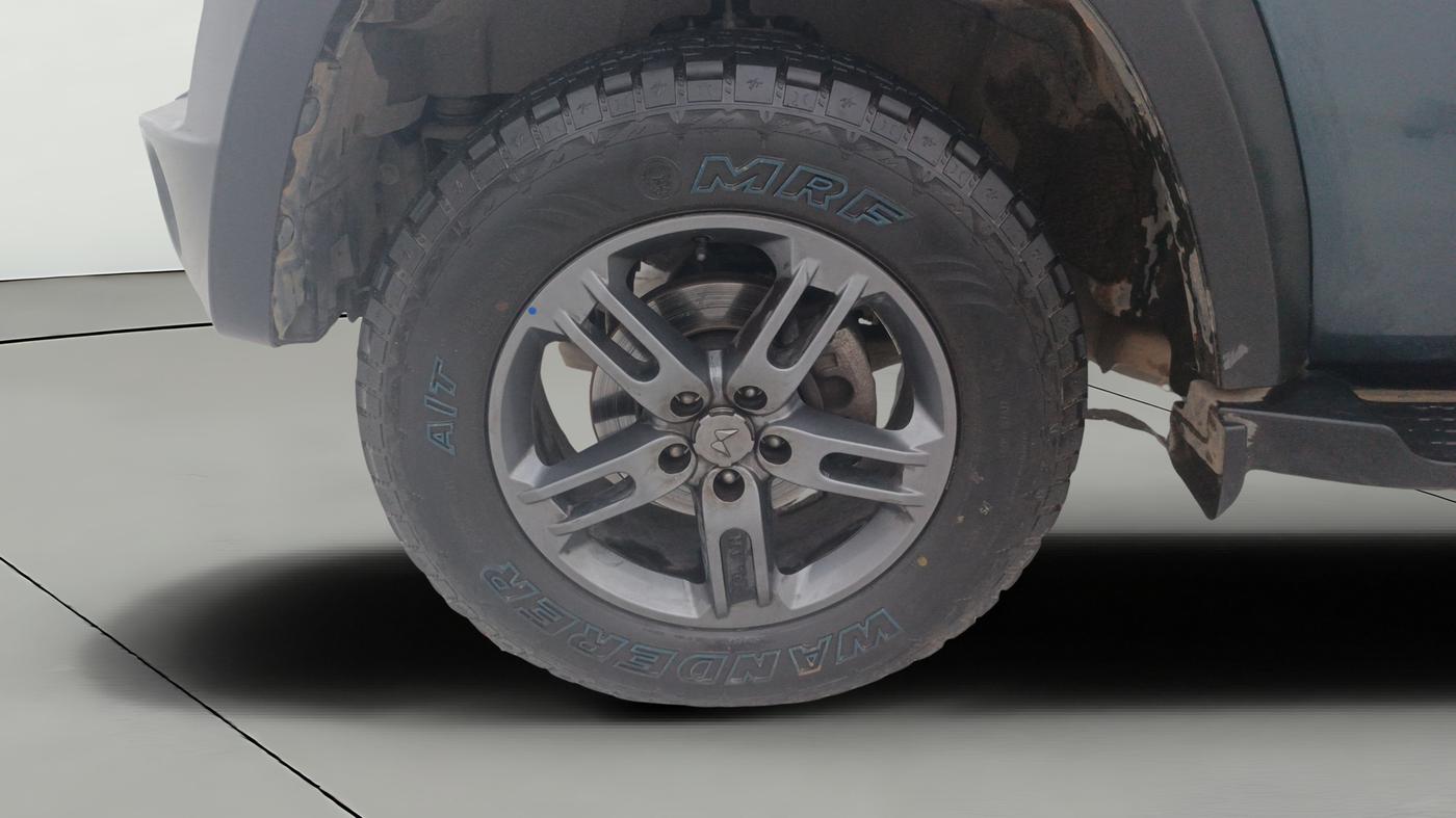 2024 Mahindra Thar LX P 2WD AT HT, Petrol, Automatic, 9,373 km, Left Front Wheel