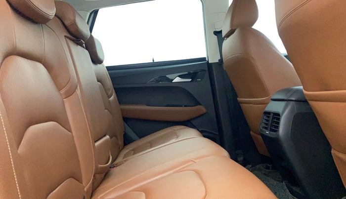 2021 MG HECTOR PLUS SELECT 2.0 DIESEL TURBO MT 7-STR, Diesel, Manual, 41,685 km, Right Side Rear Door Cabin