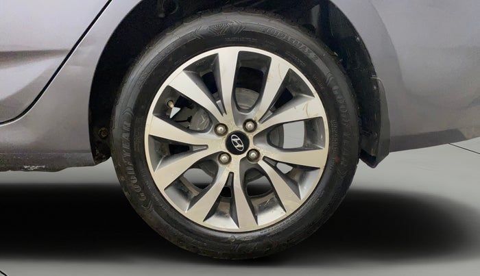 2015 Hyundai Verna FLUIDIC 4S 1.6 VTVT S(O), Petrol, Manual, 53,855 km, Left Rear Wheel
