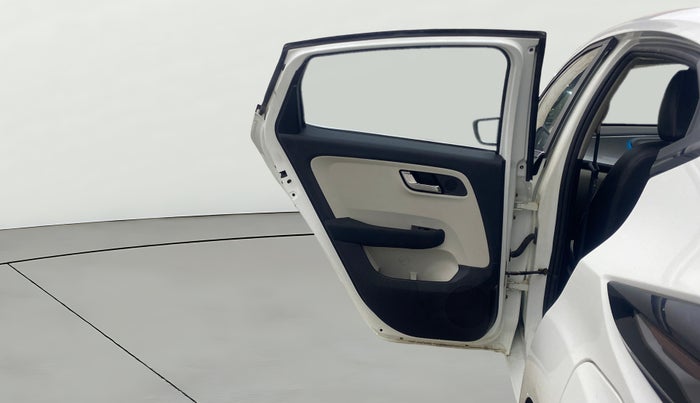 2022 Tata ALTROZ XZA, Petrol, Automatic, 21,096 km, LHS Rear Door