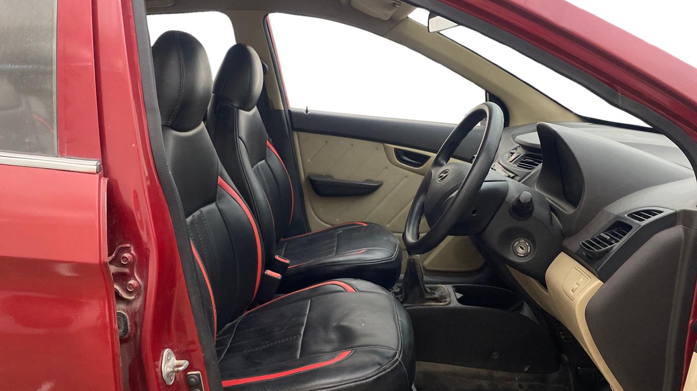 2017 Hyundai Eon D-LITE+, Petrol, Manual, 73,960 km, Right Side Front Door Cabin