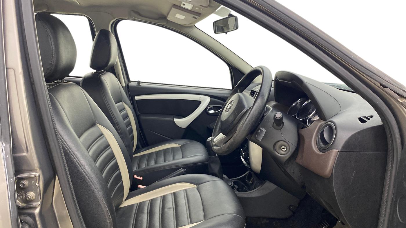 2018 Nissan Terrano  XL D Plus, Diesel, Manual, 55,979 km, Right Side Front Door Cabin