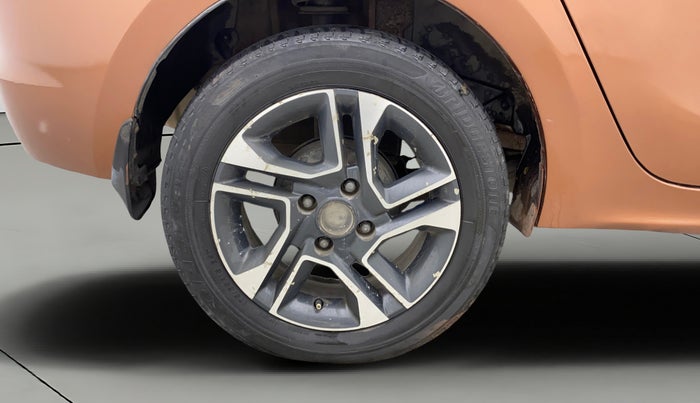 2017 Tata TIGOR XZ PETROL, Petrol, Manual, 74,309 km, Right Rear Wheel