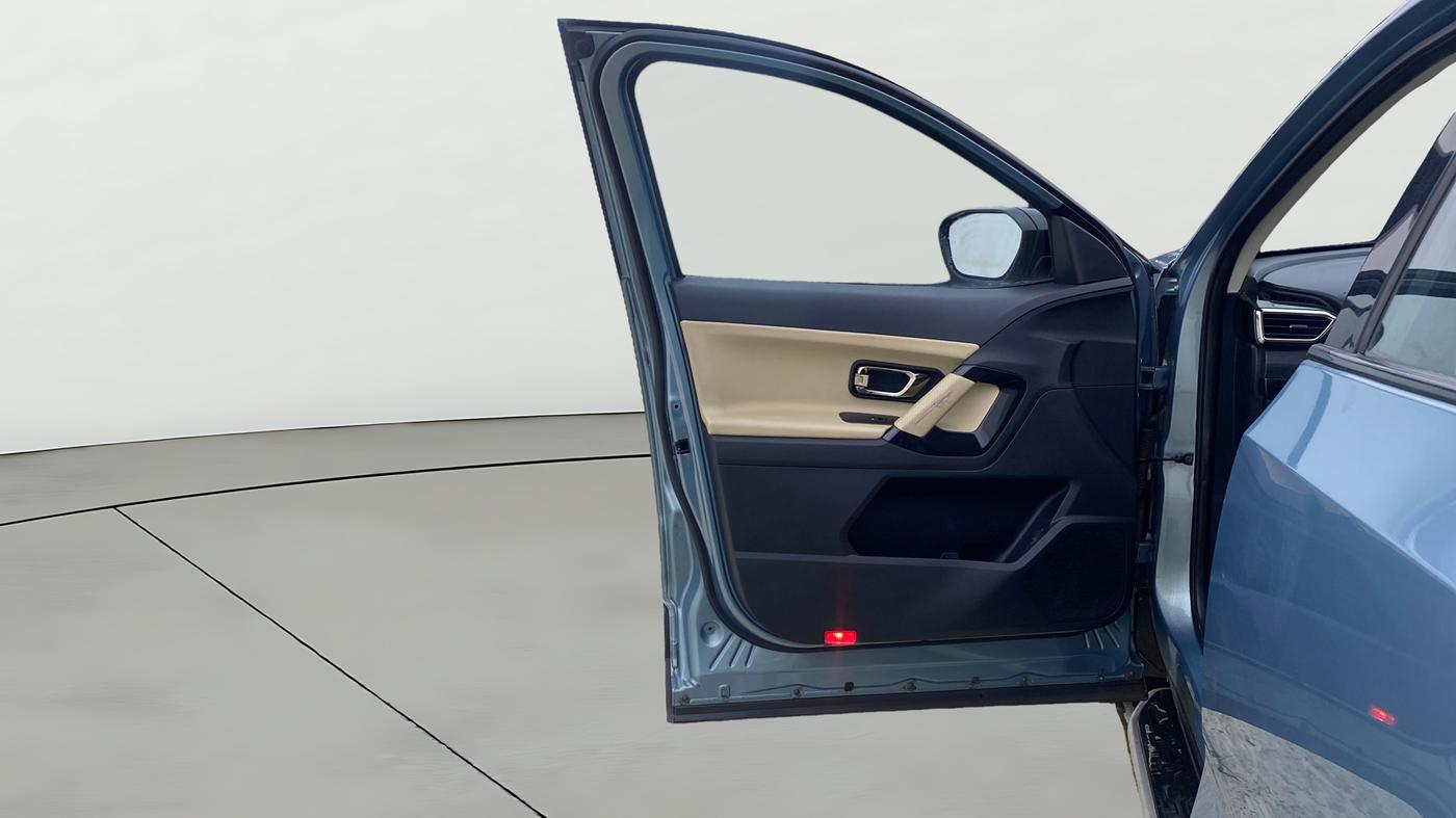 2021 Tata Safari XZA PLUS, Diesel, Automatic, 60,618 km, LHS Front Door