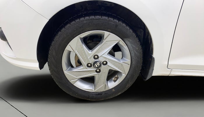 2022 Hyundai Verna SX 1.5 VTVT, Petrol, Manual, 98,461 km, Left Front Wheel