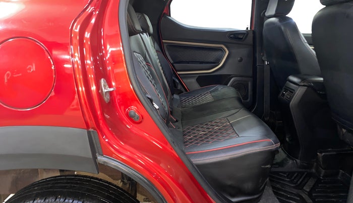 2023 Renault Kiger RXT (O) MT DUAL TONE, Petrol, Manual, 11,708 km, Right Side Rear Door Cabin