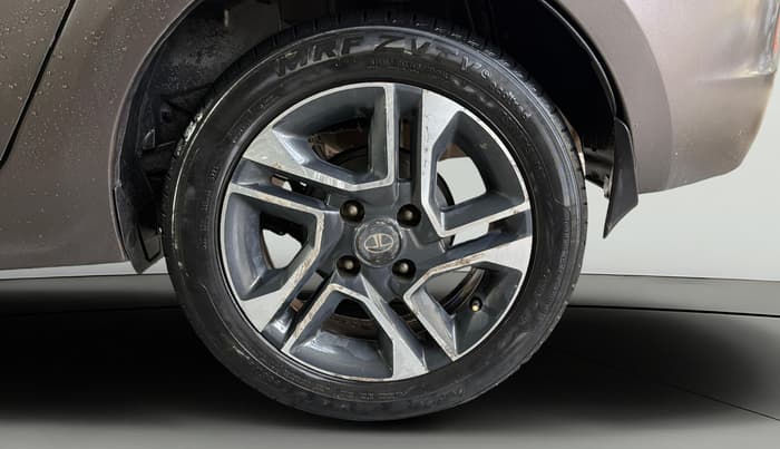 2017 Tata TIGOR XZ PETROL, Petrol, Manual, 55,484 km, Left Rear Wheel