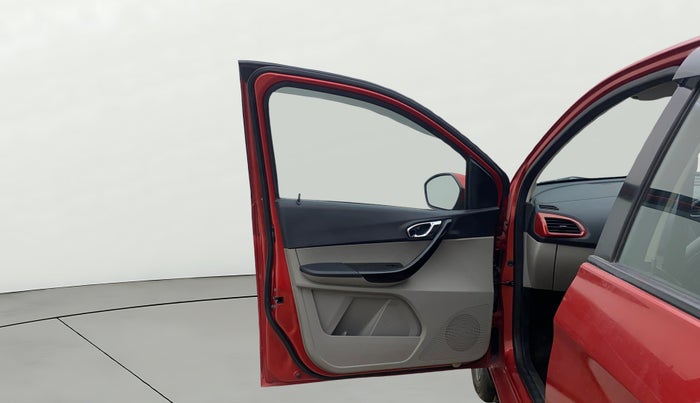 2019 Tata Tiago XZ PLUS DUAL TONE PETROL, Petrol, Manual, 89,104 km, LHS Front Door