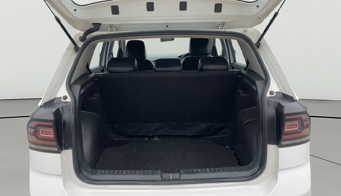 2022 Volkswagen TAIGUN COMFORTLINE 1.0 TSI MT, Petrol, Manual, 62,917 km, Boot Open Zoomed View