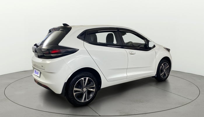 2025 Tata ALTROZ XZ Plus (S) Lux CNG , CNG, Manual, 2,833 km, Right Back Diagonal