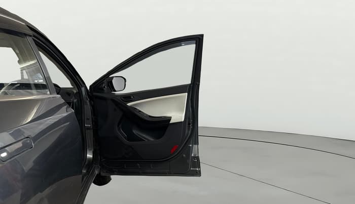 2024 Tata Curvv Pure Plus S 1.5 Diesel 6MT, Diesel, Manual, 56,187 km, RHS Front Door