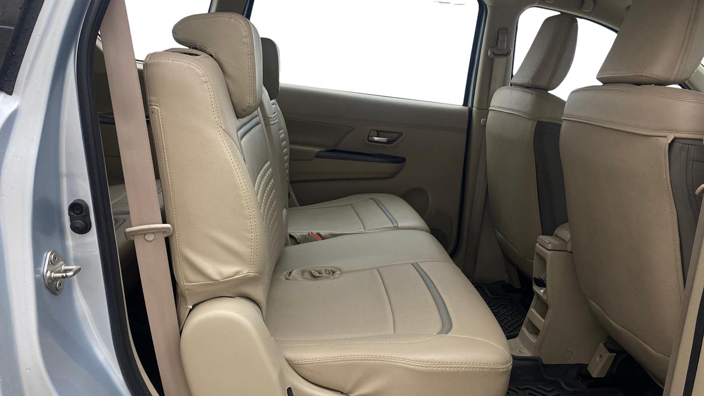2022 Maruti Ertiga ZXI SHVS, Petrol, Manual, 66,537 km, Right Side Rear Door Cabin