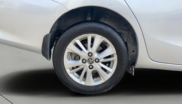 2018 Toyota YARIS V CVT, Petrol, Automatic, 59,425 km, Right Rear Wheel