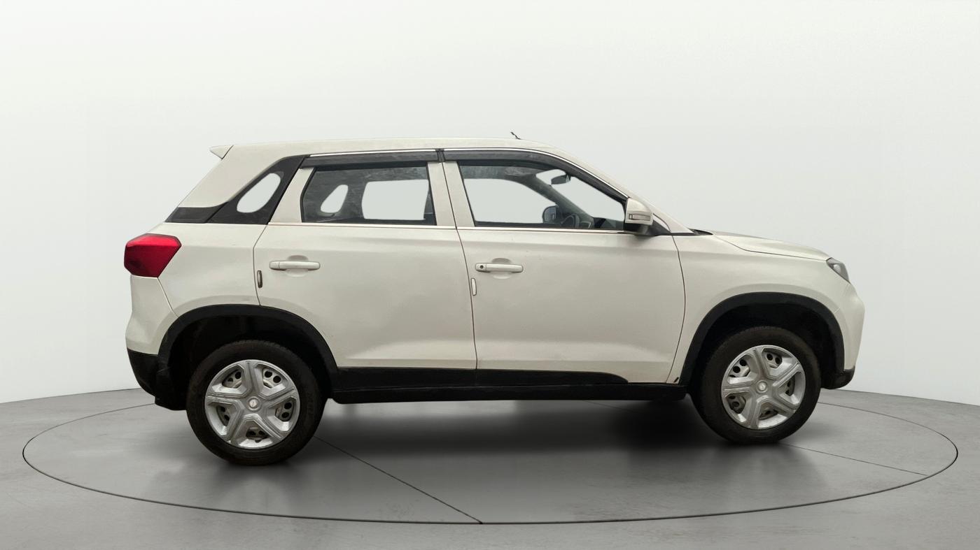 2021 Maruti Vitara Brezza LXI, Petrol, Manual, 73,786 km, Right Side View
